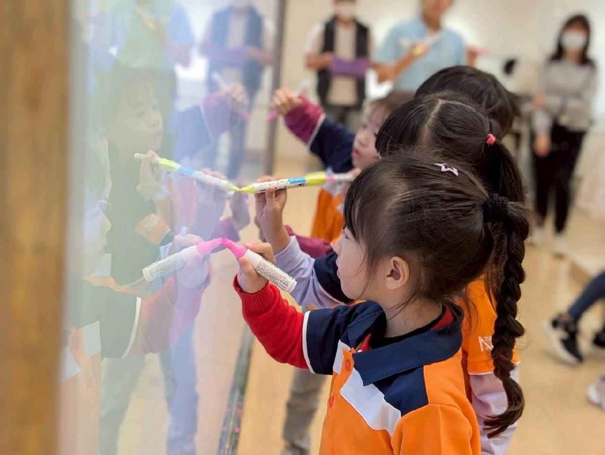 line_album_20251121想像力製造所_251127_15