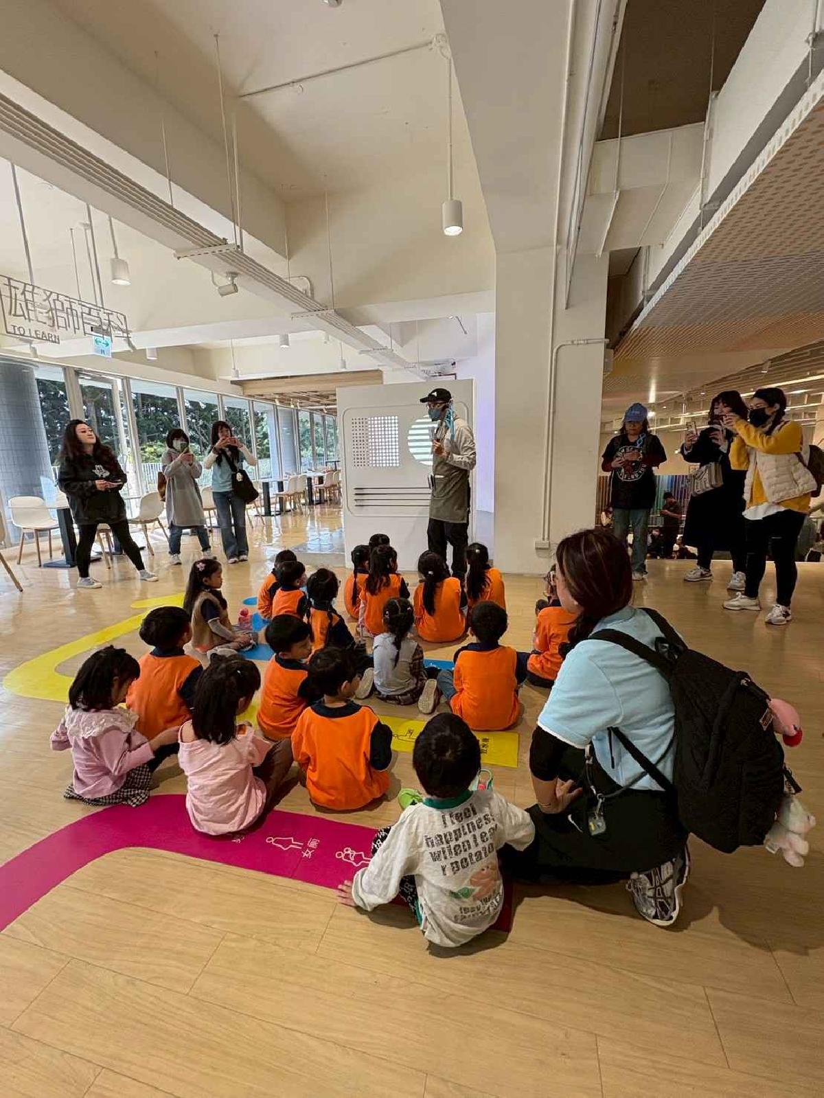 line_album_20251121想像力製造所_251127_142